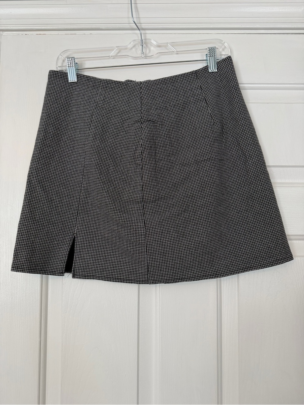OLD NAVY Black Grey Houndstooth Front Slit Lined Mini Skirt Medium